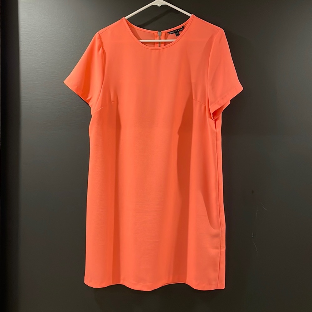 Short Felicity & coco size large coral colored dress